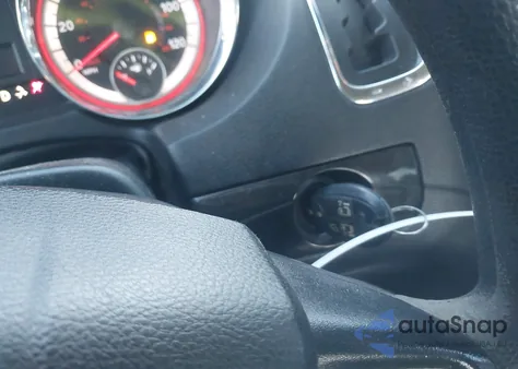 2014 Dodge Grand Caravan Sxt z USA, uszkodzony, nr VIN 2C4RDGCG3ER267644